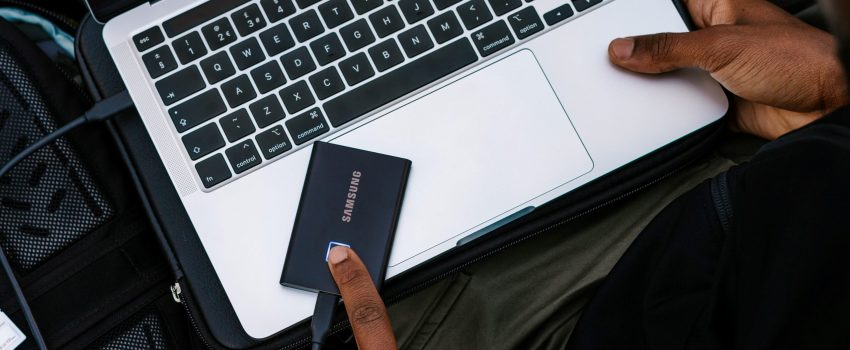 samsung-memory-lYI66oToyCs-unsplash